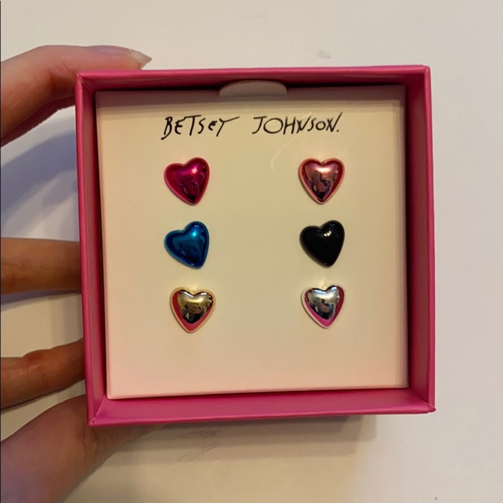 Betsey Johnson earring set